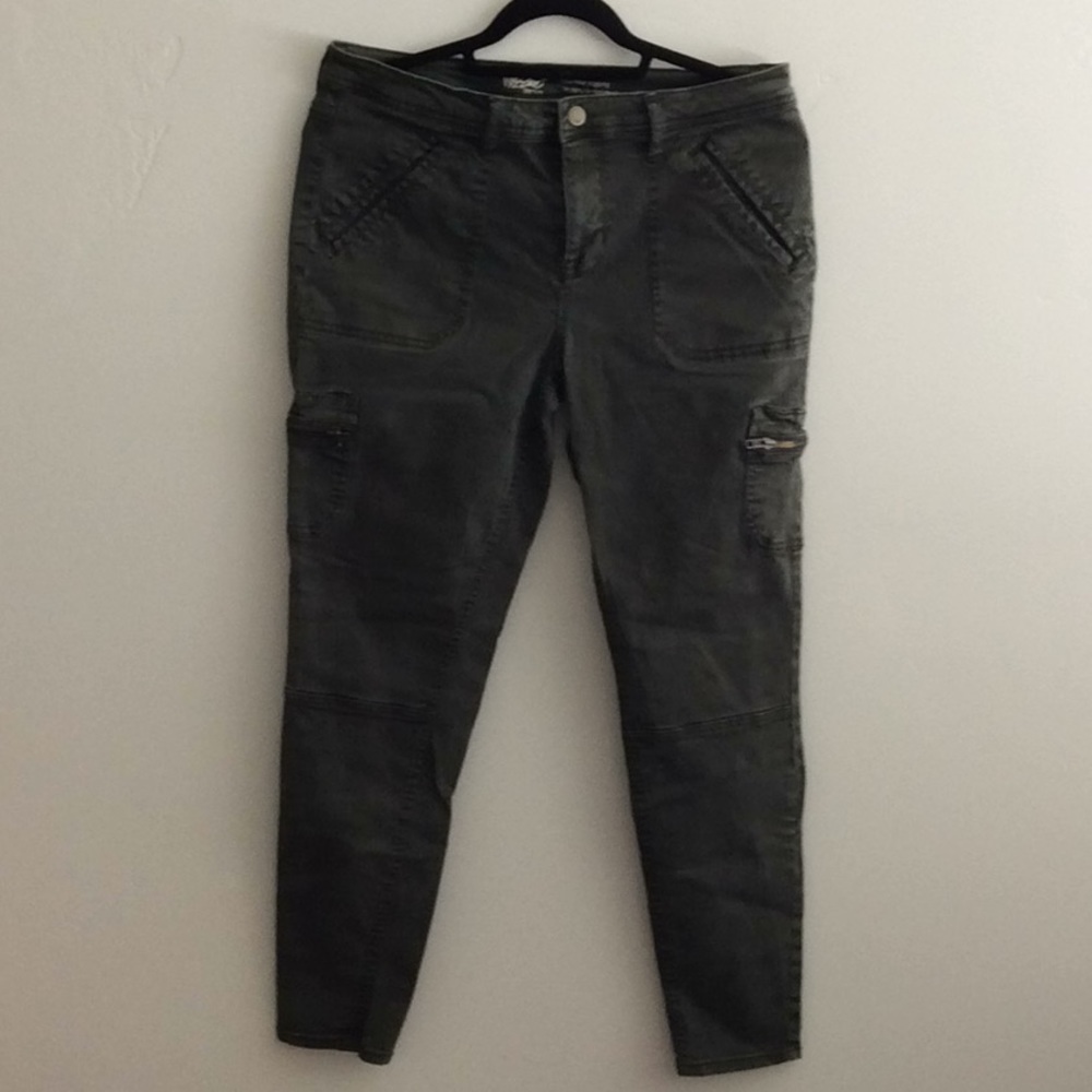 Mid Rise Jegging Green - Picture 2 of 5
